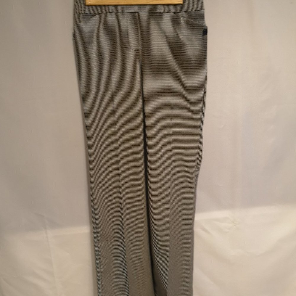 Reitman's (The Iconic) Ladies Size 8 Black & White Pull On Style Straight Pants